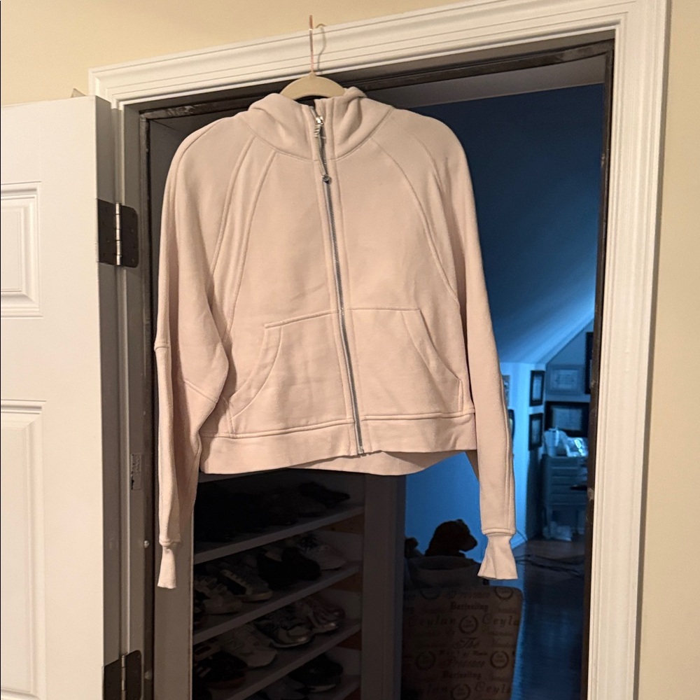 Gently worn lululemon scuba oversized full zip. Medium/large